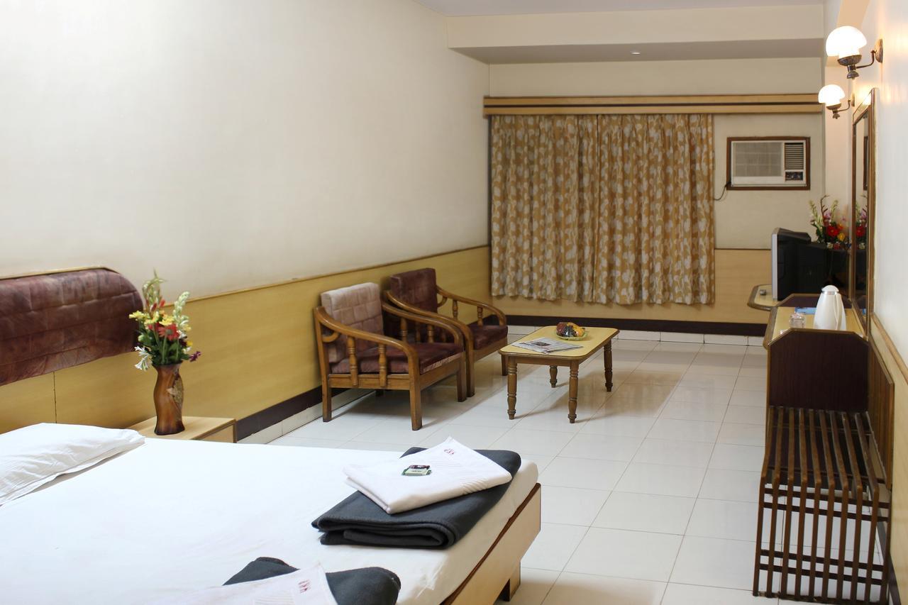 Hotel Kohinoor Plaza 아우랑가바드 객실 사진